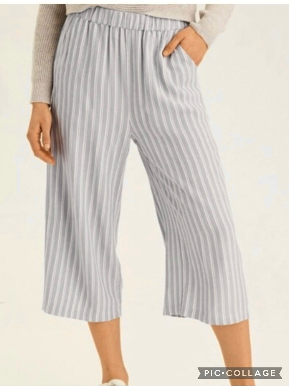 American Eagle Grey White Striped Cropped Full Leg Palazzo Pants S Preppy
